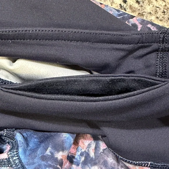 Lululemon Athletica Abstract Blue and Pink Leggings - Picture 6 of 9